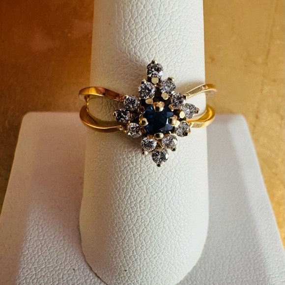 14K Yellow Gold Diamond and Sapphire Floral Halo Ring split band size 9 cocktail - Picture 5 of 8